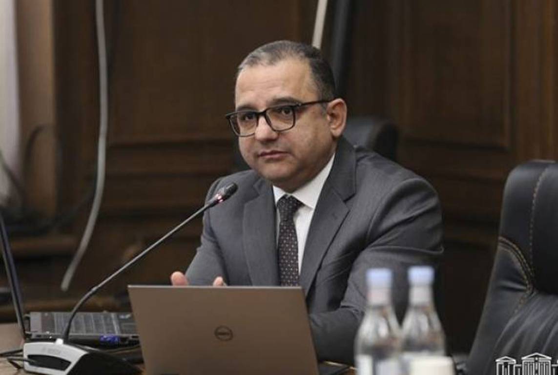 ЦБ в 2023 году должен продолжить политику высоких процентных ставок, стремясь вернуться к 4% инфляции: министр финансов