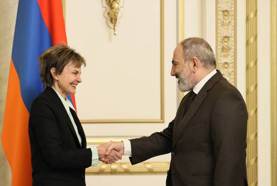 Премьер-министр Армении принял экс-президента Швейцарии