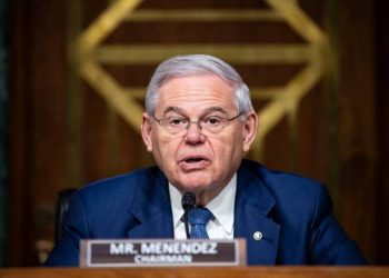 Помощь США Азербайджану непростительна и неприемлема: сенатор Менендес