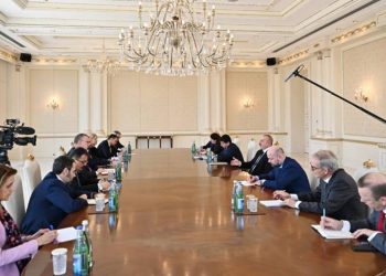 В Азербайджан прибыл спецпосланник ЕС по вопросам Восточного партнерства Дирк Шубель