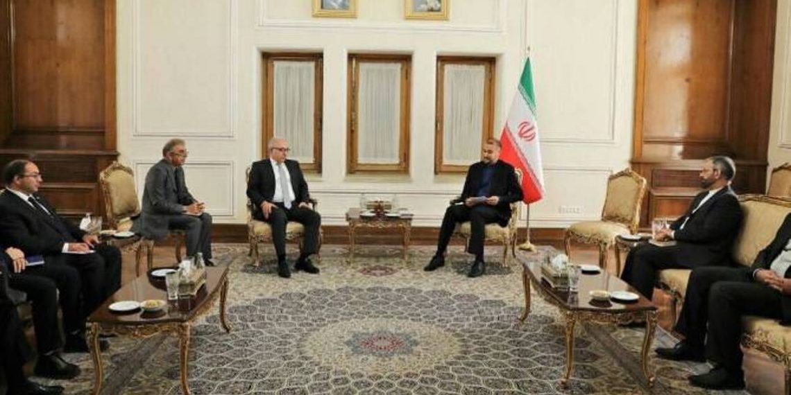 Замминистра ИД Армении встретился с министром ИД Ирана Хоссейном Амиром Абдоллахианом