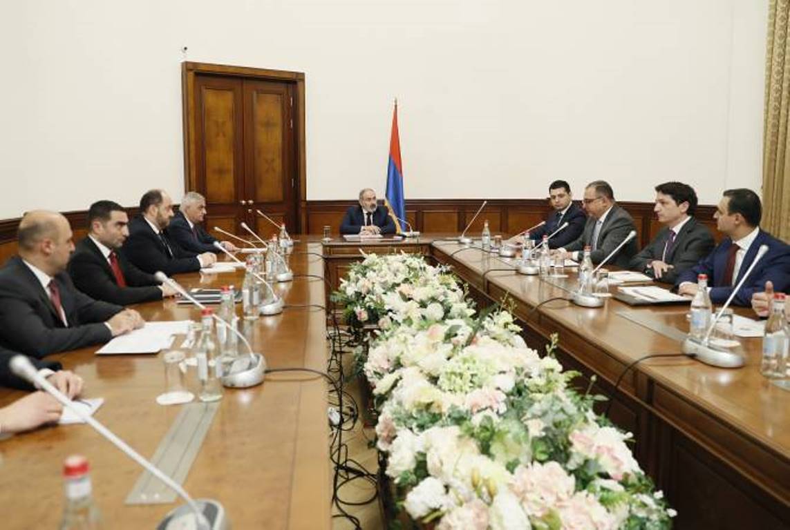 Премьер-министру представлен доклад о деятельности министерства финансов Армении в 2022 году