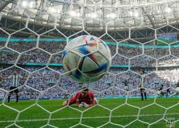 Насколько сенсационны первые неожиданности ЧМ?