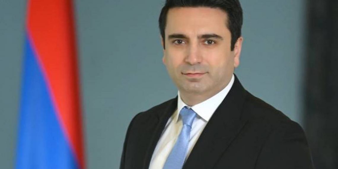 Делегация во главе с председателем НС Армении отбудет в Катар