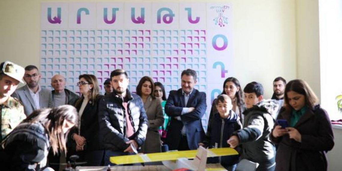 Дроны дошли и до Мартакерта: в Арцахе открылась еще одна лаборатория «Армат в воздухе»