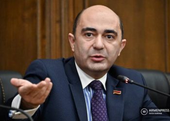 Марукян коснулся дезинформации Азербайджана о транспортировке мин через Лачинский коридор