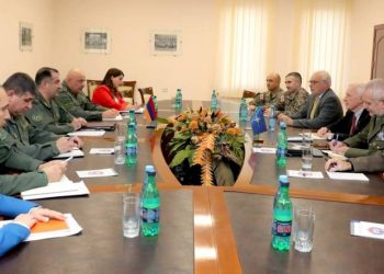 Начальник ГШ ВС Армении принял консультативную группу НАТО