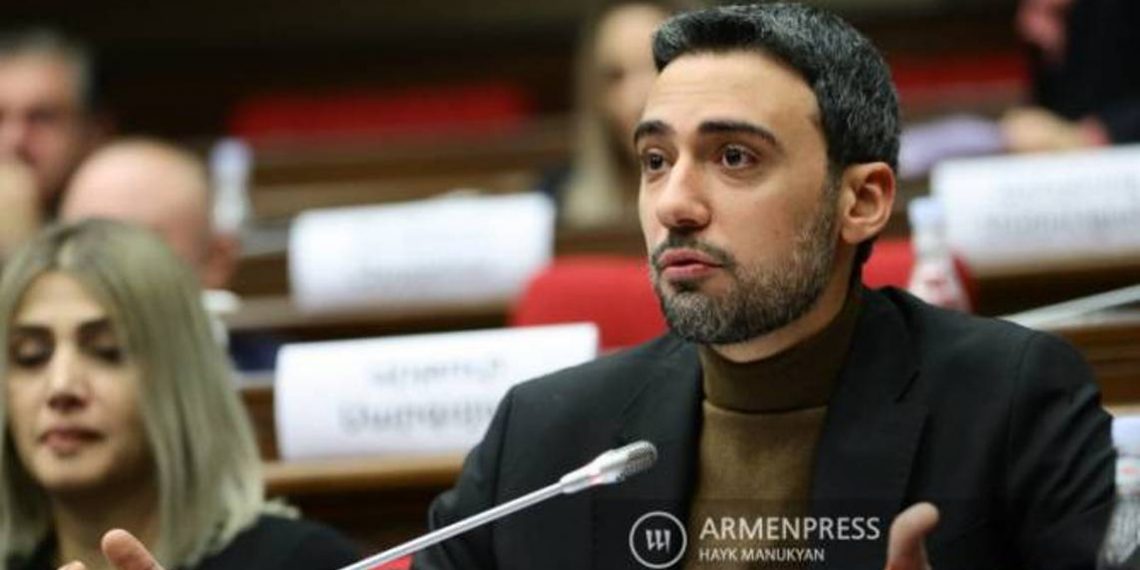 Арам Вардеванян откажется от депутатского мандата