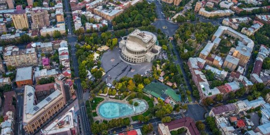 Движение по проспекту Маштоца от улицы Туманяна до улицы Пушкина завтра будет закрыто