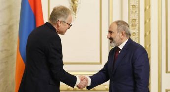 Премьер-министр Пашинян принял управляющего директора Европейской службы внешних связей ЕС Микаэля Зиберта