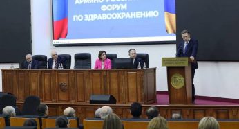 Министр здравоохранения РФ принял участие в армяно-российском форуме в Ереване