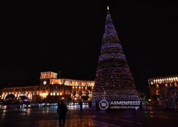 Известно, когда зажгутся огни главной елки страны