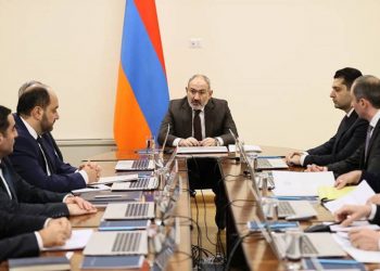 Премьер-министру представлен отчет о деятельности министерства высокотехнологической промышленности за 2022 год