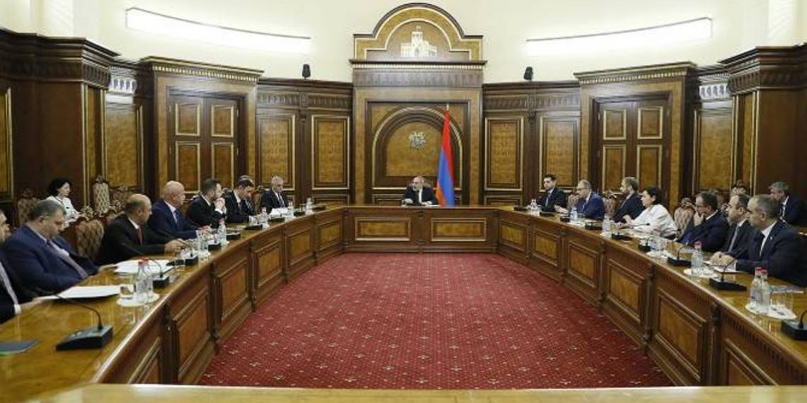 Обсужден процесс реализации шагов по внедрению системы всеобщего декларирования доходов