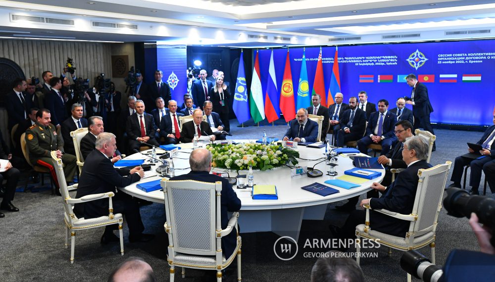 Саммит ОДКБ: А вы, друзья, как ни садитесь, в союзники вы не годитесь…