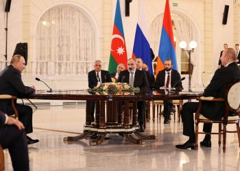 Кому и зачем понадобилась встреча в Сочи?