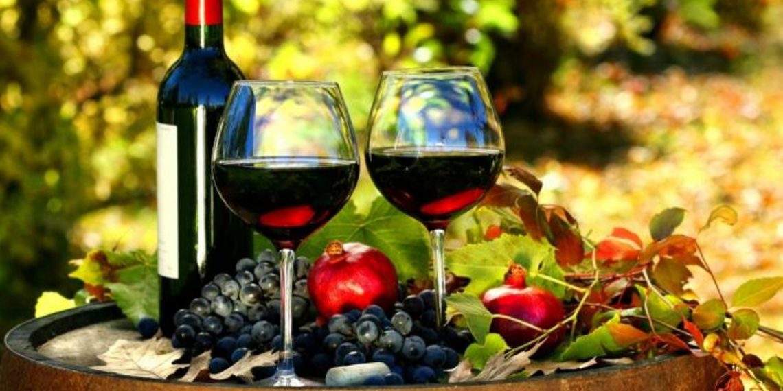 Любители вина и гастрономов должны посетить Армению