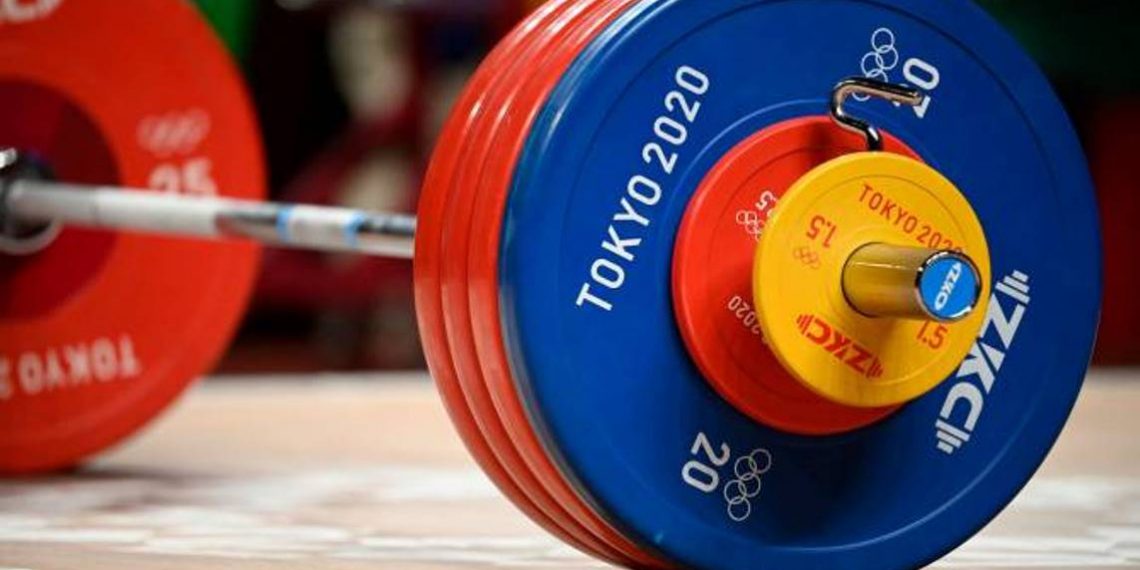 Армянские штангисты скромно стартовали на чемпионате мира