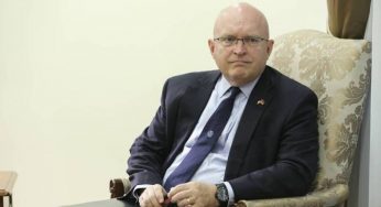 В Ереван прибыл Филипп Рикер