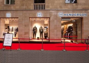 Крупнейший российский ритейлер мужской одежды HENDERSON открыл флагманский магазин в центре Еревана