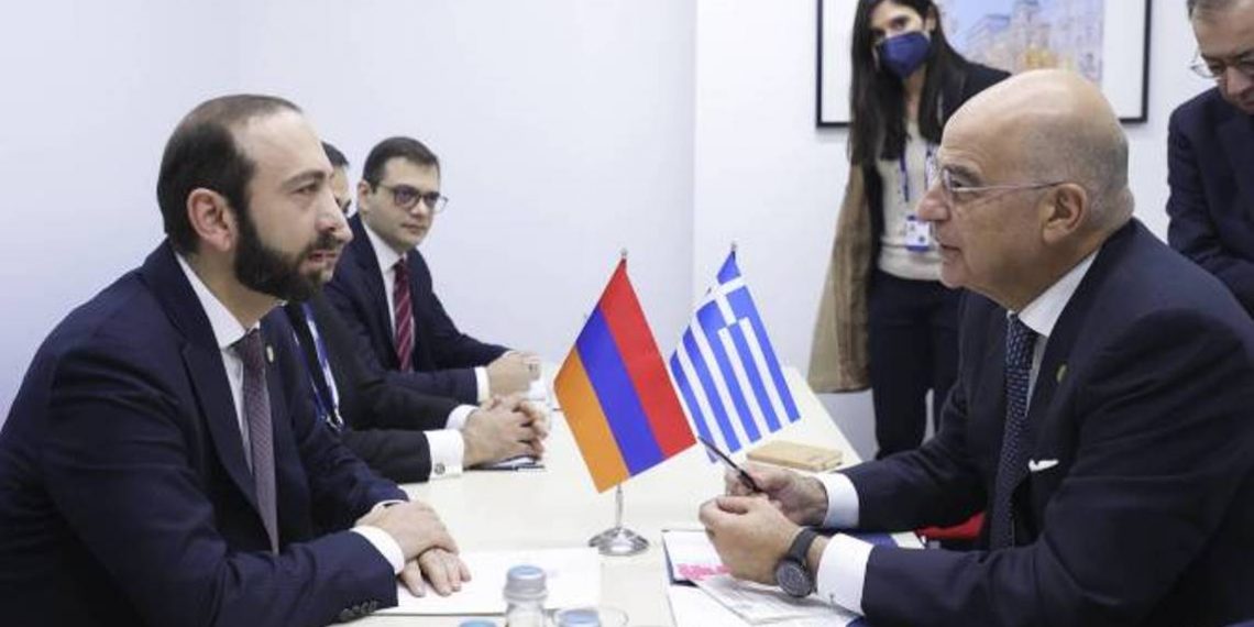 Министр ИД Армении в Лодзи встретился с греческим коллегой