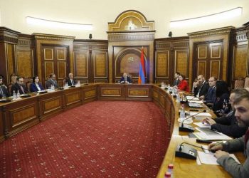 Продолжаются обсуждения о внедрении комплексной системы медицинского страхования