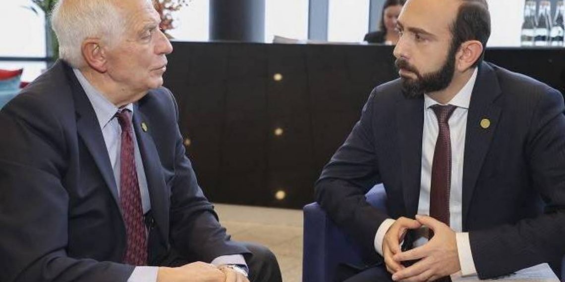 Неконструктивная позиция Баку препятствуют усилиям по достижению мира: глава МИД Армении встретился с Боррелем