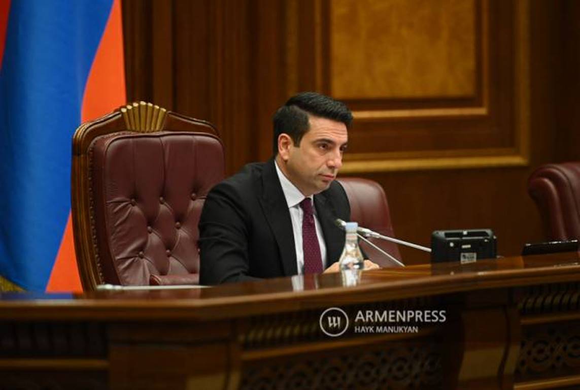 Делегация во главе со спикером НС Армении посетит Москву с рабочим визитом