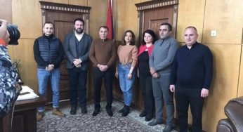 Глава общины Варденис принял депутата парламента Королевства Испании Джона Иньярриту