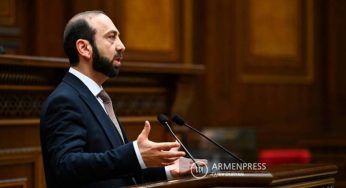 Не уверен, что к концу года можно будет иметь более-менее окончательный вариант мирного договора: Мирзоян
