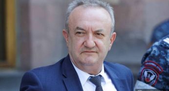 Министр образования, науки, культуры и спорта Ваграм Думанян подал заявление об отставке