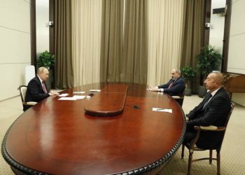 Путин, Пашинян и Алиев смогут поговорить в рамках неформального саммита СНГ: Дмитрий Песков