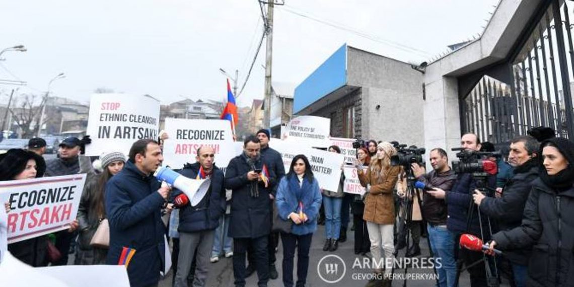 Мы ожидаем от ЕС конкретных шагов, которые остановят геноцидальную политику Азербайджана: омбудсмен Арцаха