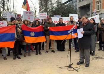 Армяне Бельгии провели акцию протеста, требуя оказать давление на Азербайджан