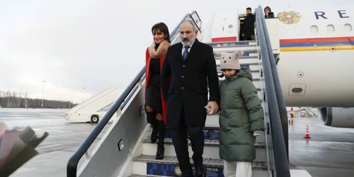 Никол Пашинян прибыл в Санкт-Петербург