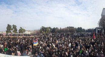В Степанакерте прошел всенародный митинг