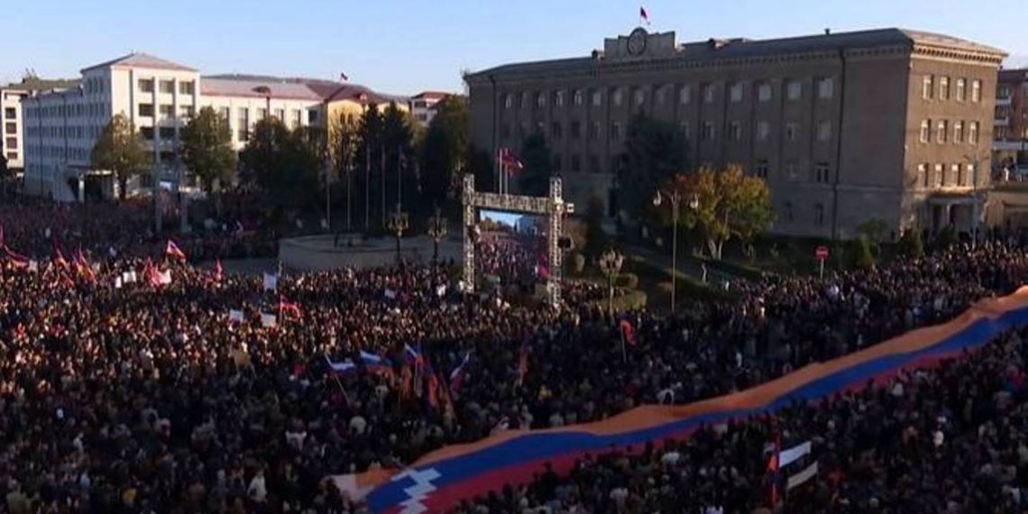 Народ Нагорного Карабаха должен решать свою судьбу, а не правительство Армении: Никол Пашинян