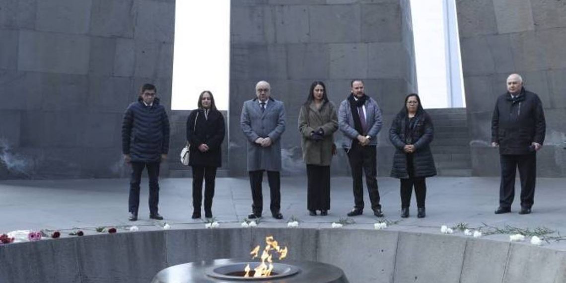 Депутаты из Мексики посетили Мемориальный комплекс Цицернакаберда