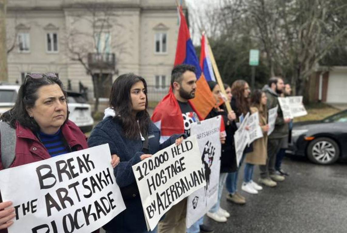 Демонстрация у посольства Азербайджана 