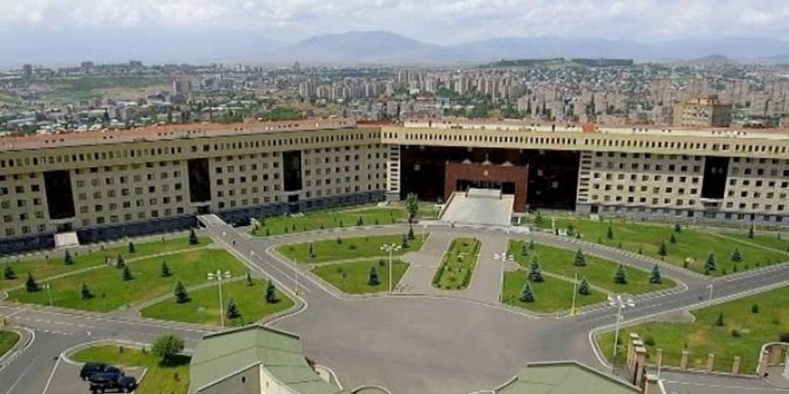 В результате пожара в воинской части, расположенной в селе Азат Гегаркуникской области, есть погибшие и раненые