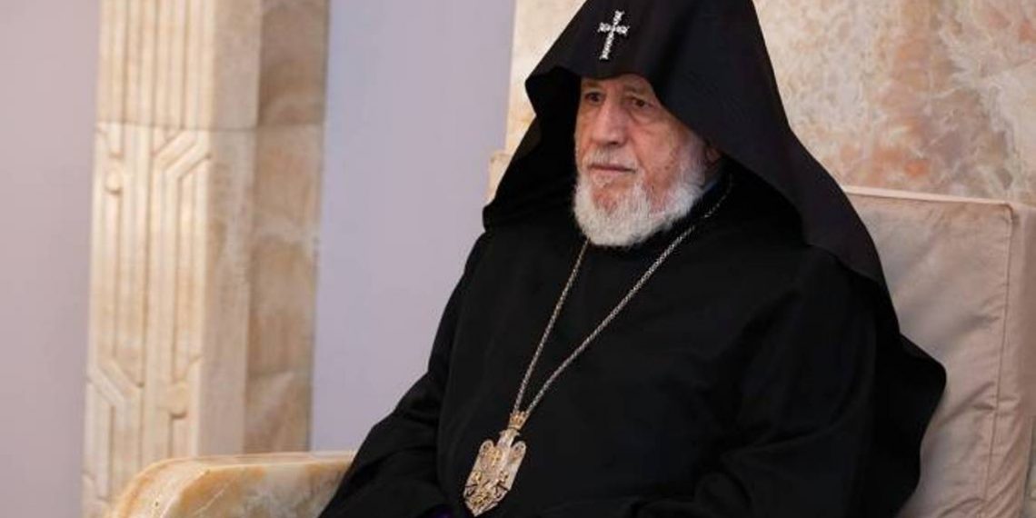 Католикос Всех Армян выразил соболезнования в связи с трагической гибелью 15 военнослужащих