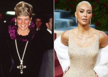 Подвеску-крест принцессы Дианы