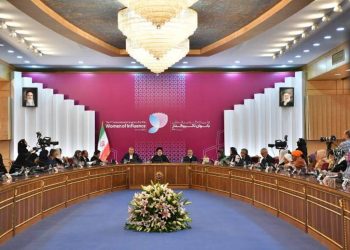 Супруга премьер-министра Армении приняла участие в организованном президентом Ирана приеме