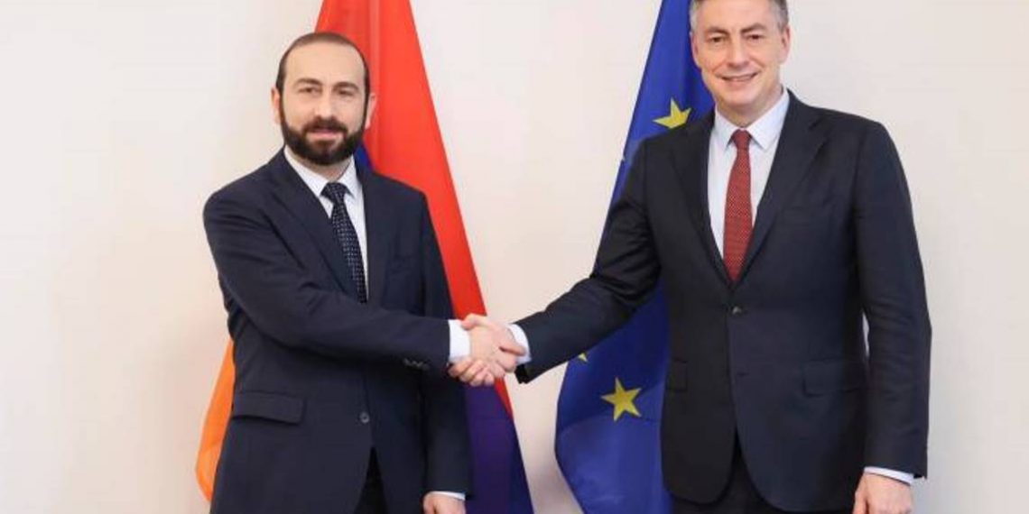 Арарат Мирзоян и Дэвид Макаллистер обсудили вопросы урегулирования армяно- азербайджанских отношений