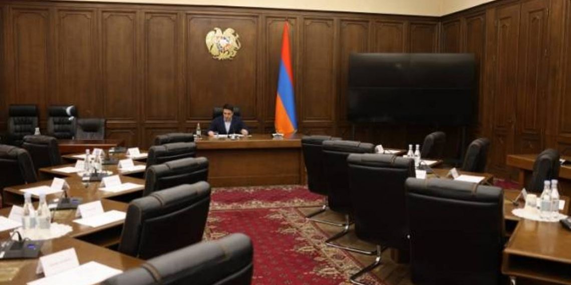 Заседание Совета НС по лишению мандатов оппозиционных депутатов не состоялось