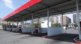 В Степанакерте и в других районах Арцаха прекращается работа газозаправочных станций