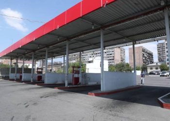 В Степанакерте и в других районах Арцаха прекращается работа газозаправочных станций