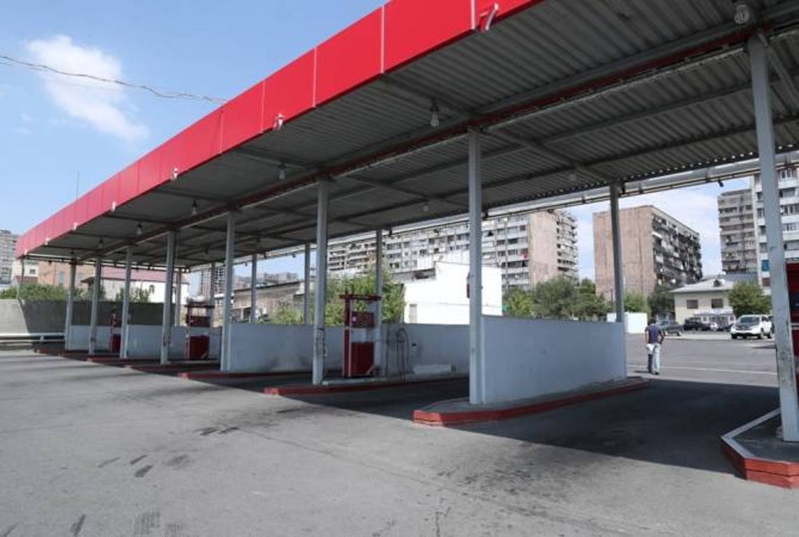 В Степанакерте и в других районах Арцаха прекращается работа газозаправочных станций