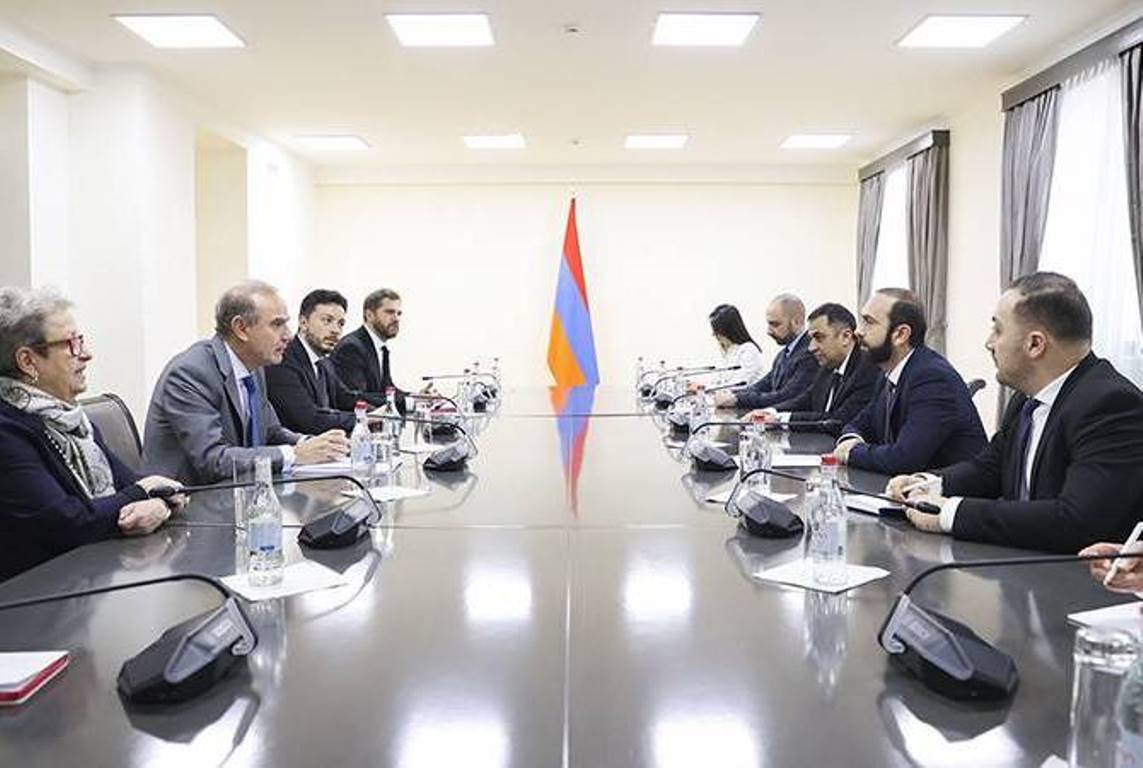 Глава МИД Армении и заместитель генсека Европейской службы внешних связей обсудили вопросы региональной безопасности 