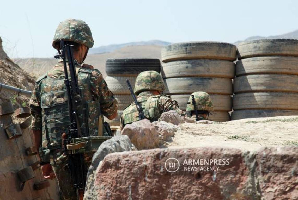 В результате нарушения правил обращения с оружием военнослужащий получил ранение